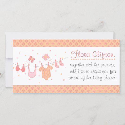 ベビーシャワー: clotheslineのベビーの衣服 サンキューカード (正面)