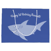 ベビーシャーク1歳抱き枕 ラージペーパーバッグ (裏面)