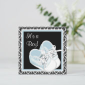 ベビーシューズブラック&ブルーダマスク男の赤ちゃんシャワー 招待状 (スタンド正面)