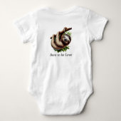 ベビージャージーボディスーツ – カワイズつるベビースロッス ベビーボディスーツ (裏面)