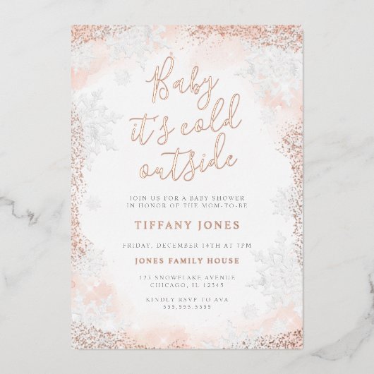 ベビースノーフレークピンク赤ちゃんシャワー外は寒い 箔招待状 (正面)