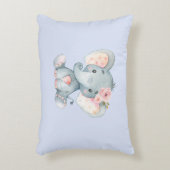 ベビーゾウとピンクのバラ アクセントクッション (正面(垂直))