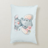 ベビーゾウとピンクのバラ アクセントクッション (裏面(縦))