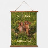 ベビーチップムンクス動物パーソナライズされた芸術 吊り下げ型タペストリー (正面)