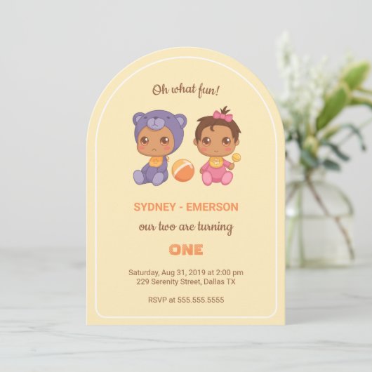 ベビーツインズファースト誕生日ガールベアーイエロー1エキサイト 招待状 (スタンド正面)