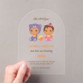 ベビーツインズファースト誕生日ガールベアージャンプスーツ2 アクリル招待状 (インサイチュ (ポータブル))