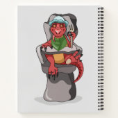 ベビーティラノサウルスのレックスが高い椅子に座っている。 ノートブック (裏面)