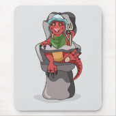 ベビーティラノサウルスのレックスが高い椅子に座っている。 マウスパッド (正面)