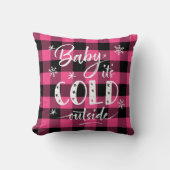 ベビーピンクのバッファロー・プレイド外は寒い クッション (正面)