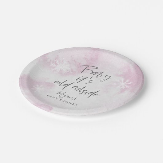 ベビーピンクの水の色のシャワー外が冷たい ペーパープレート (アングル)