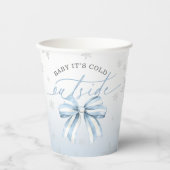 ベビーブルーボウ冬の赤ちゃんシャワー外は寒い 紙コップ (正面)