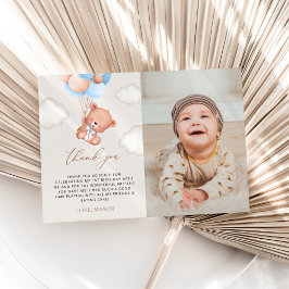 ベビーベア、青いバルーン、最初の誕生日 サンキューカード