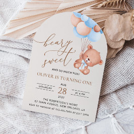 ベビーベア、青いバルーン、最初の誕生日 招待状