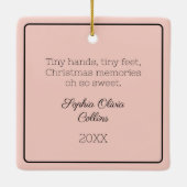ベビーモダンガールフォトクリスマスピンクのスクリプト名 セラミックオーナメント (裏面)