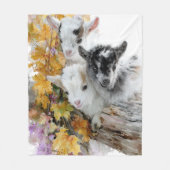 ベビーヤギの紅葉11 フリースブランケット (正面)