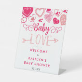 "ベビーラブ"バレンタインデー赤ちゃんシャワーへようこそ 台座サイン (正面)