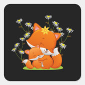 ベビー与えキツネは母親を抱きしめている スクエアシール (正面)