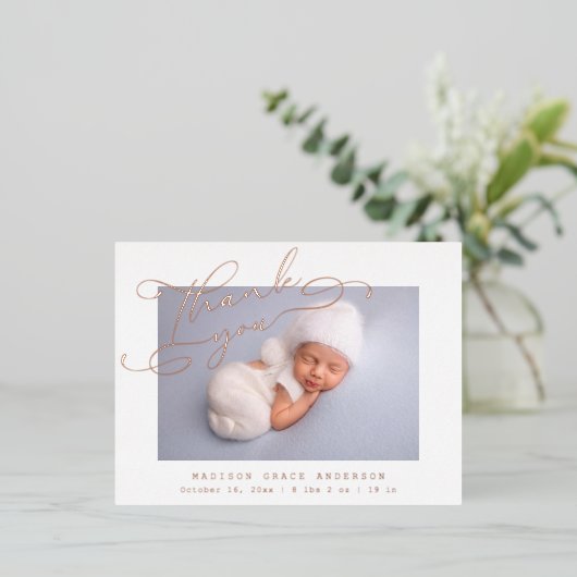 ベビー写真ありがとうおエレガントしスモダンクリプト誕生 箔招待状ポストカード (立ち正面)