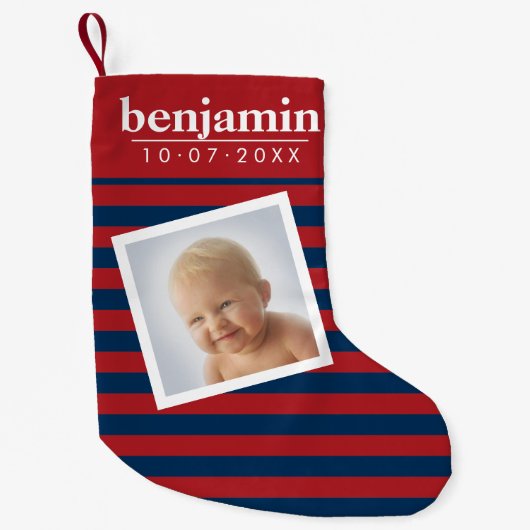 ベビー写真と誕生日かわいい男のストライプの子 スモールクリスマスストッキング (正面)