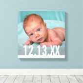 ベビー写真 誕生日 白 太字オーバーレイ キャンバスプリント (インサイチュ (ウッドフロア))