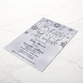 ベビー冬の外で寒い灰色の赤ちゃんシャワーFoi 箔招待状 (回転した状態)