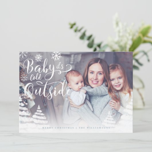 ベビー冬の日の外は寒いクリスマスフォト シーズンカード (スタンド正面)