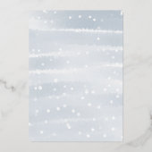 ベビー冬の男の子の赤ちゃんシャワー外が寒い 箔招待状 (裏面)