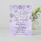 ベビー冬の紫の赤ちゃんシャワー外は寒い 箔招待状 (立ち正面)