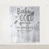 ベビー冬の赤ちゃんシャワーの外が寒い タペストリー (正面)