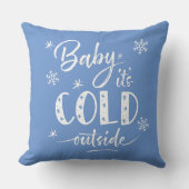ベビー冬の青の外は寒い装飾用クッション クッション (正面)