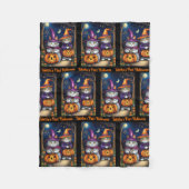 ベビー初のハロウィーンかわいい魔女ネコ名を追加 フリースブランケット (正面)