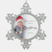 ベビー初めてのクリスマス名Year Photo Keepsake スノーフレークピューターオーナメント (正面)