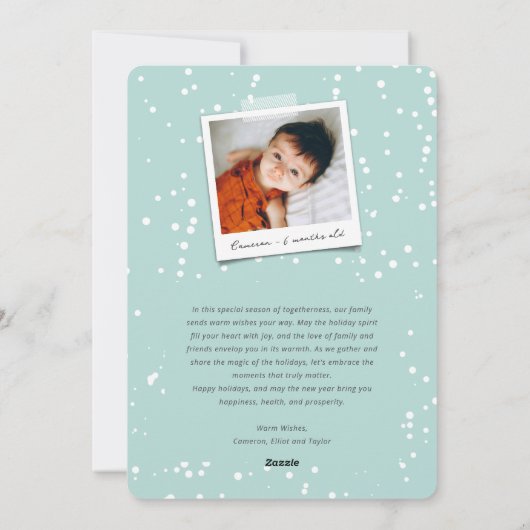 ベビー外が寒いタイポグラフィ雪片の写真 シーズンカード (裏面)