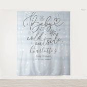 ベビー外は寒い男の子のシャワー背景 タペストリー (正面)