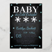 ベビー外は寒い男の子の冬の赤ちゃんシャワー 箔招待状 (正面)