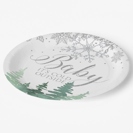 ベビー外は寒い雪片や木 ペーパープレート (アングル)