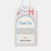 ベビー性別がベースボールまたは弓を明らかにする ギフトタグ (正面)