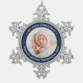 ベビー第1回モダンクリスマス写真海軍ブルーホワイト スノーフレークピューターオーナメント (正面)