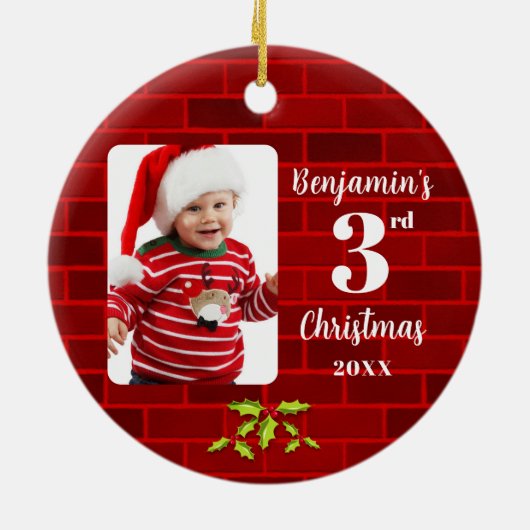 ベビー第3回クリスマスレッドブリックラウンド記念パーティー セラミックオーナメント (裏面)
