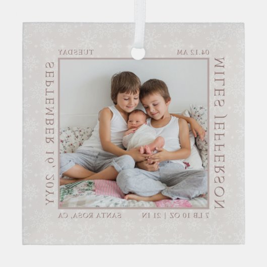 ベビー誕生統計ホワイトスノーフレーク写真フレームガラス ガラスオーナメント (裏面)