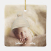 ベビー誕生統計誕生レコードのクリスマスフォト セラミックオーナメント (裏面)