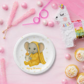 ベビー象の黄色のパジャマの赤ちゃんシャワー ペーパープレート (パーティー)