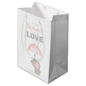 ベビー象ピンクベビーシャワー ミディアムペーパーバッグ (正面アングル)