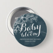 ベビー開花ベビーシャワーブルーホワイトフローラフレーム 缶バッジ (正面&裏面)