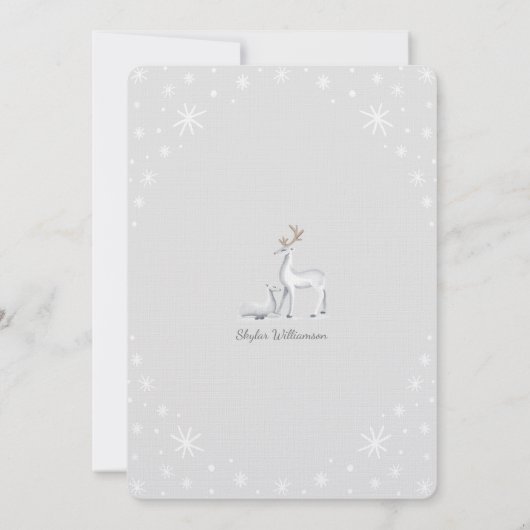 ベビー雪に覆われた冬の鹿の外は寒い 招待状 (裏面)