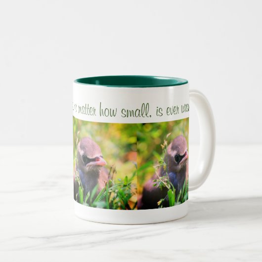 ベビー鳥感動的親切引用文 ツートーンマグカップ (正面右)