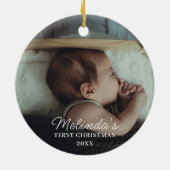 ベビー1番目の初めてのクリスマス生まれたばかりの写真誕生の状態 セラミックオーナメント (裏面)