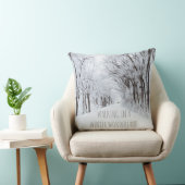 ベビー、それは冷たい外の雪片の休日の枕です クッション (椅子)