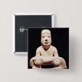 ベビー、Olmecを握る脚を組んで姿 缶バッジ (正面&裏面)