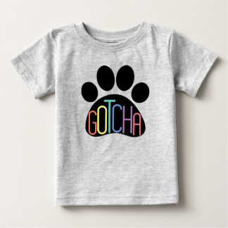 ベビーTシャツ祝の犬養子縁組 ベビーTシャツ